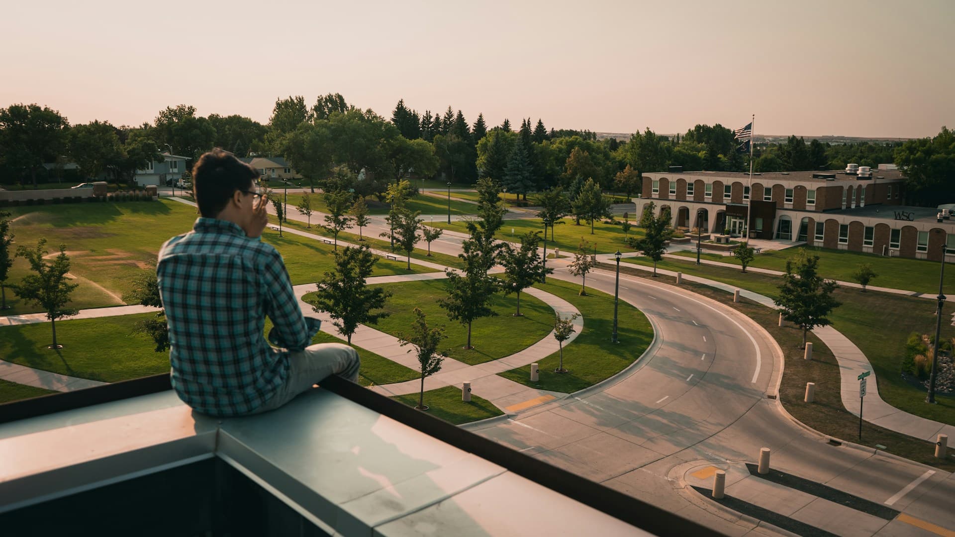 Best First Investments for College Graduates in 2026